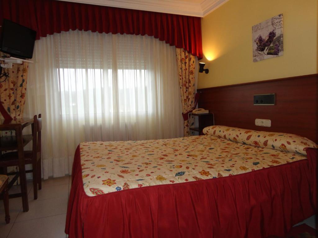 Hotel Garcas Lavacolla Bilik gambar